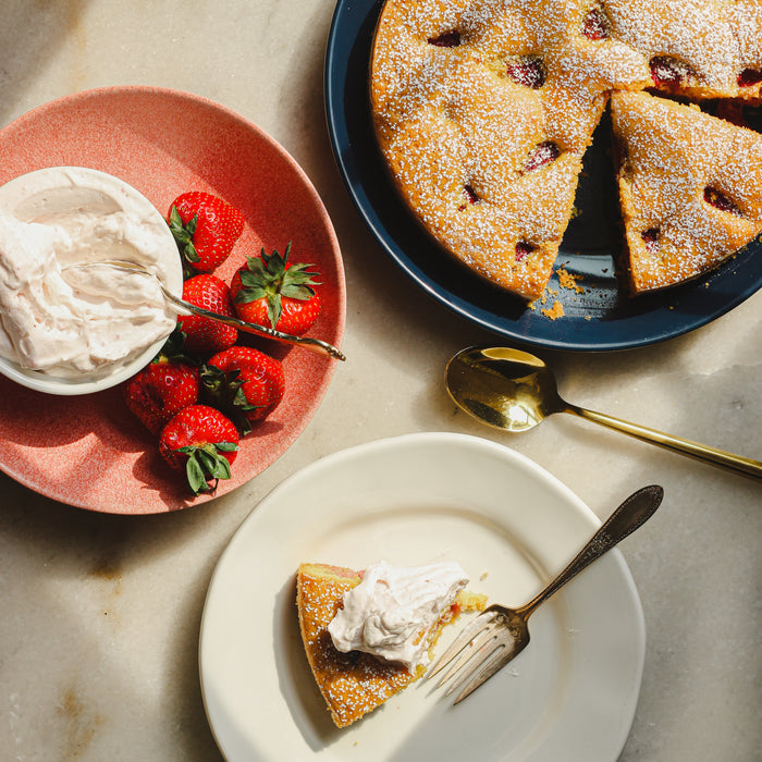 Summer Strawberry Cake